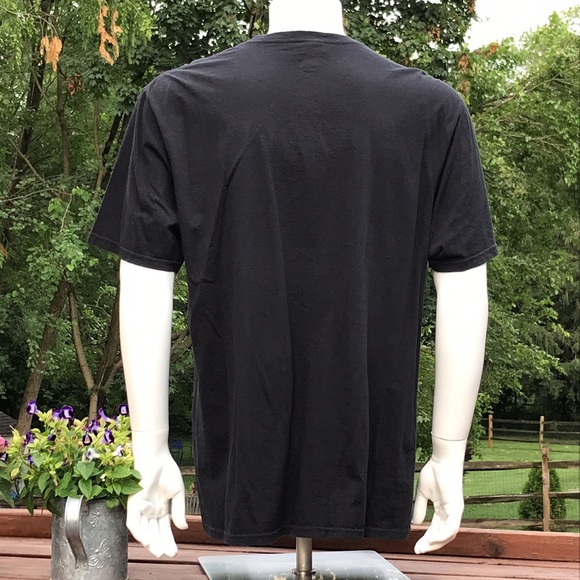 Disney Port & Co XL Mickey colorful repeat T shirt - Picture 12 of 12